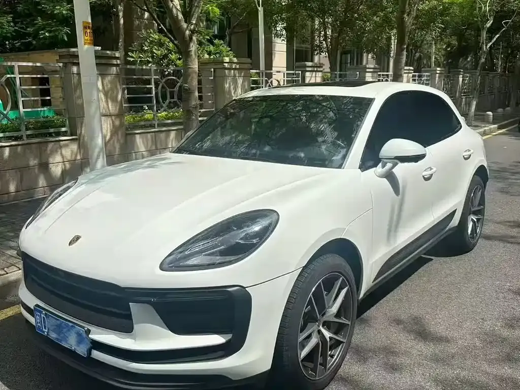 Porsche Macan — фото 1