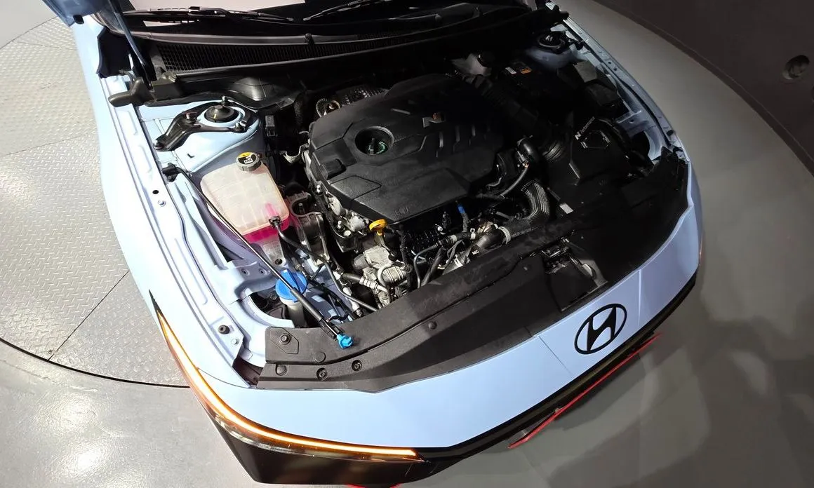 Hyundai AVANTE — фото 9
