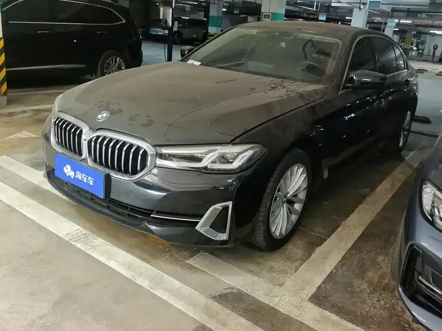 BMW 5 Series — фото 1