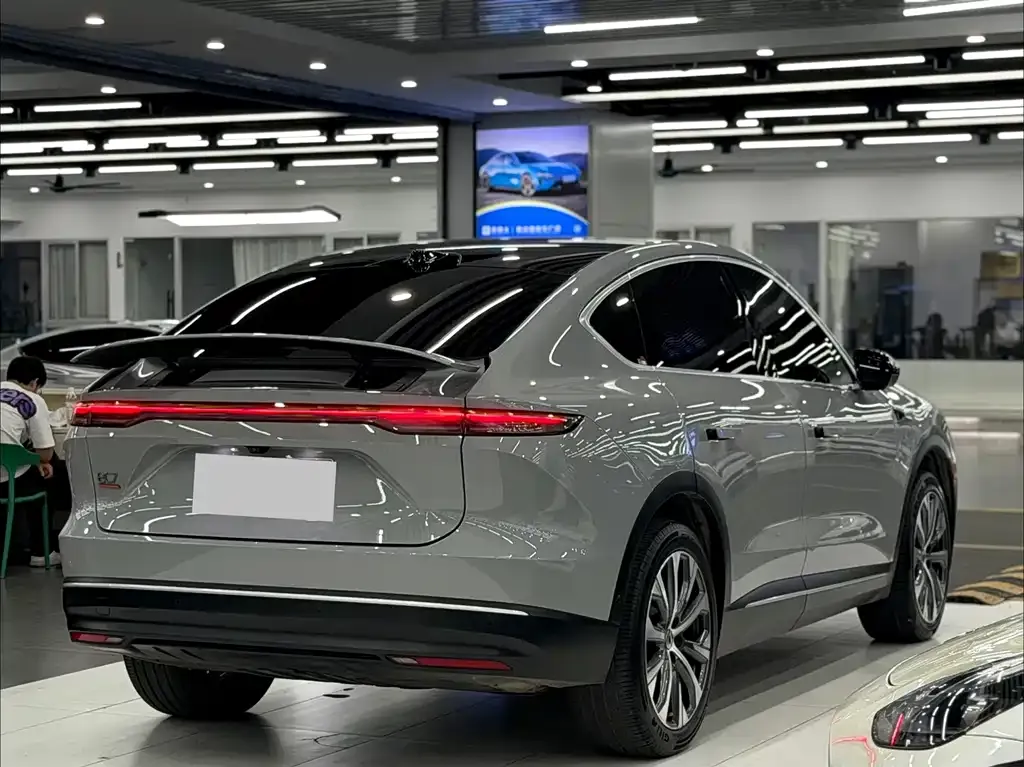 NIO EC7 — фото 10