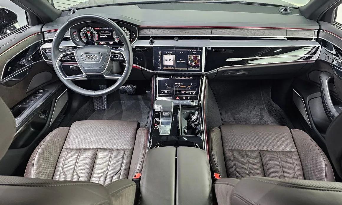 Audi A8 — фото 6