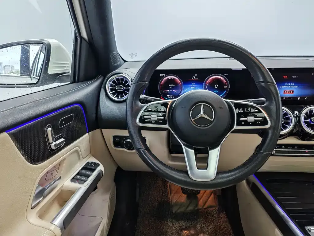 Mercedes-Benz EQB — фото 5