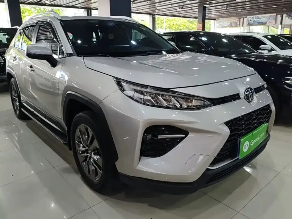 Toyota Wildlander — фото 10