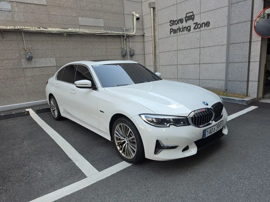 BMW 3-Series — фото 1
