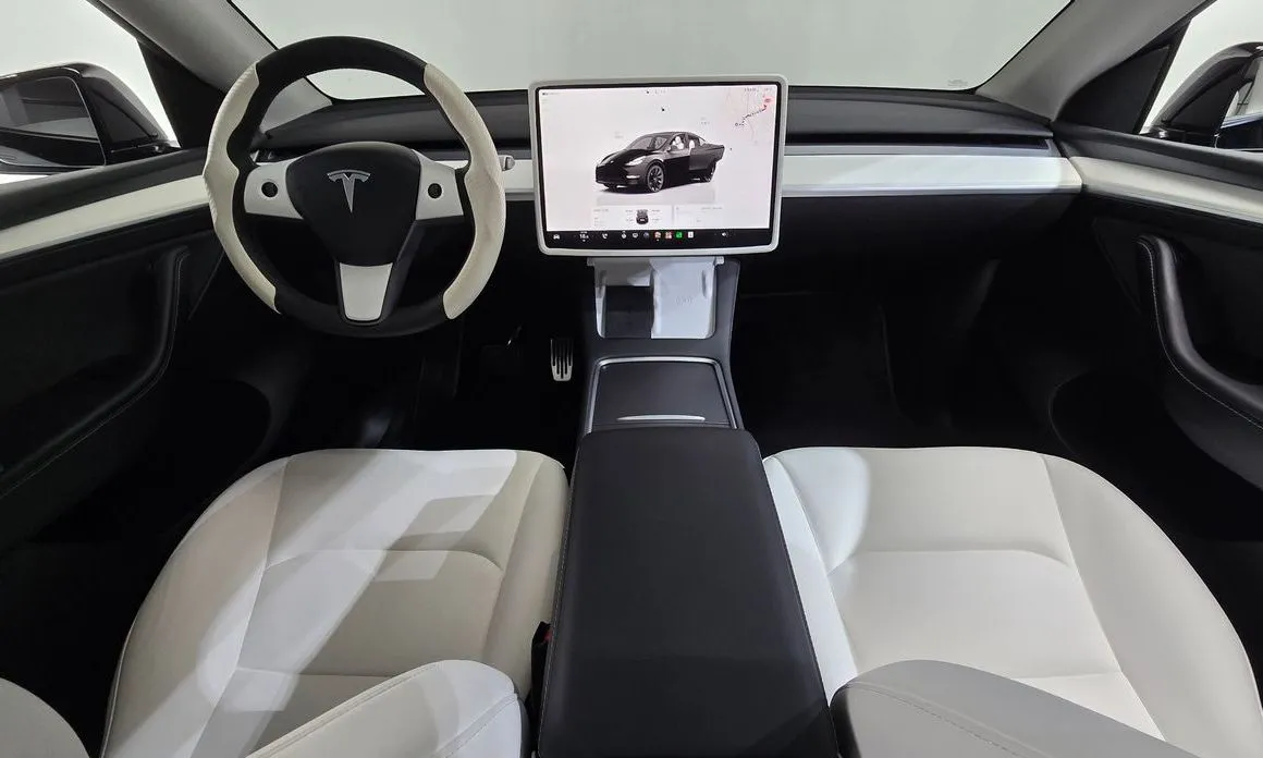 Tesla Model Y — фото 5