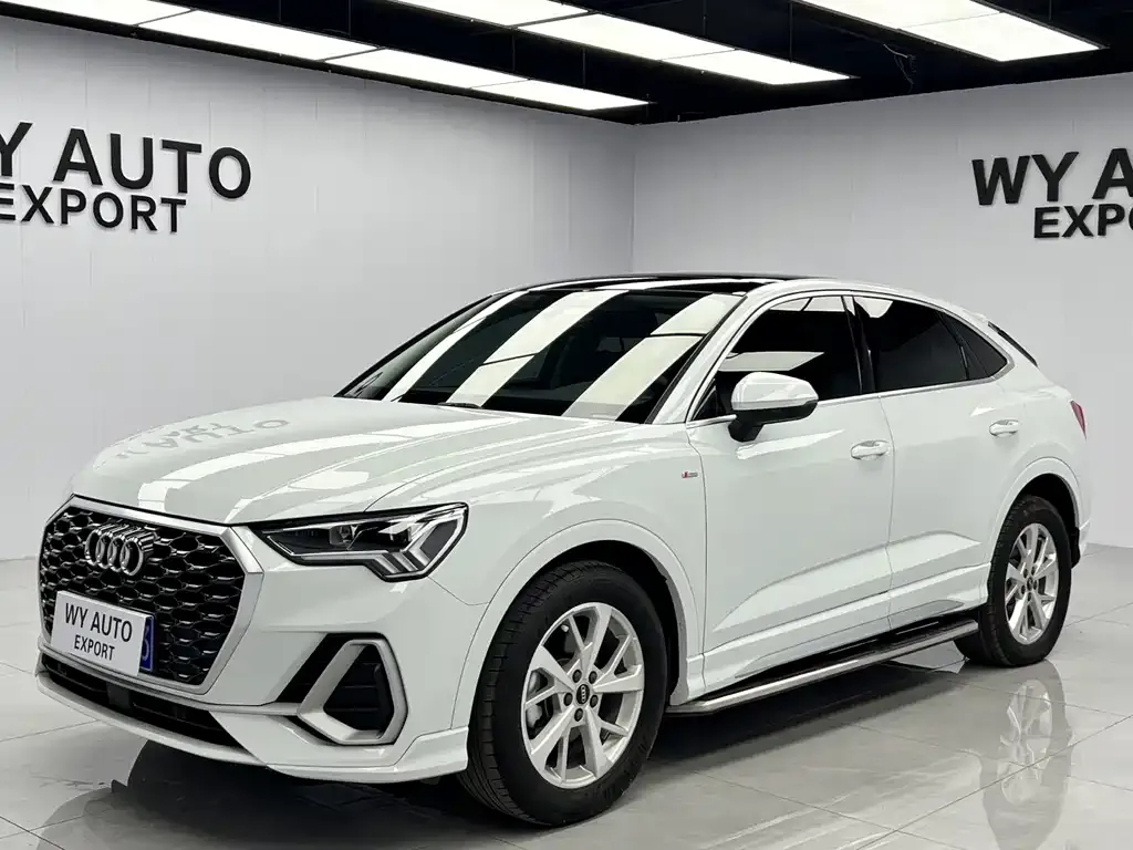 Audi Q3 Sportback — фото 1