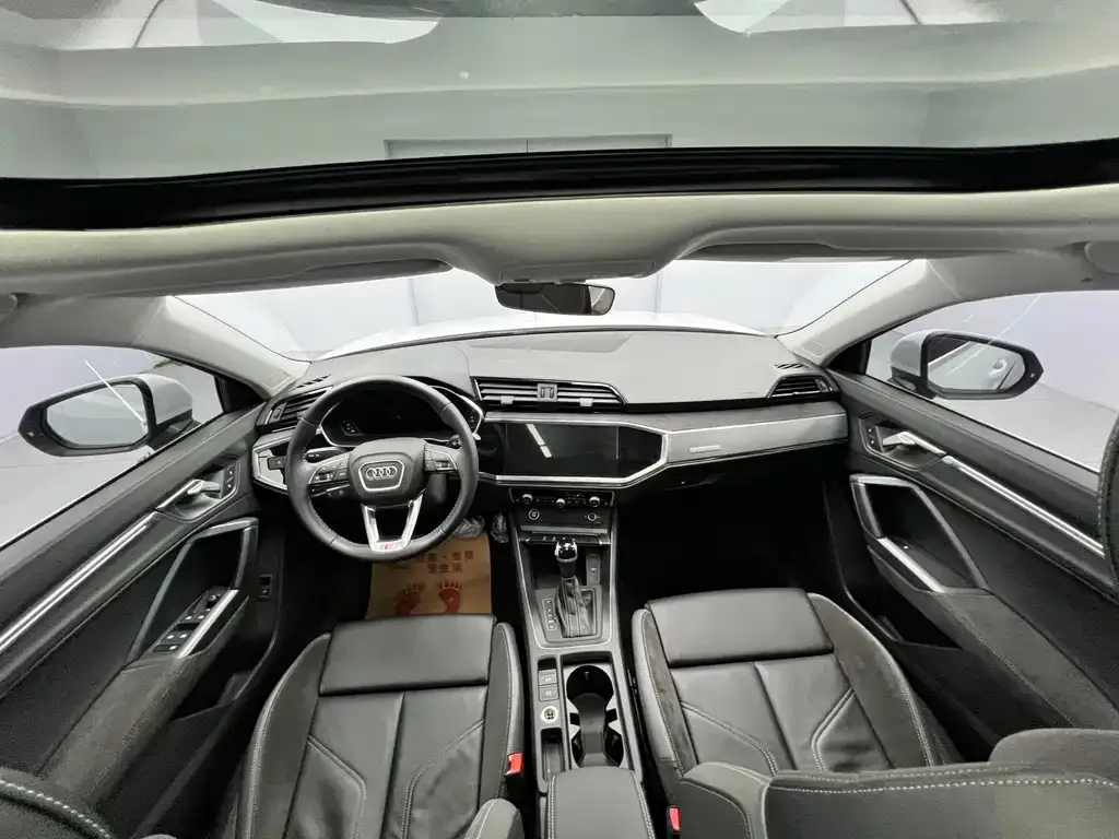 Audi Q3 Sportback — фото 7
