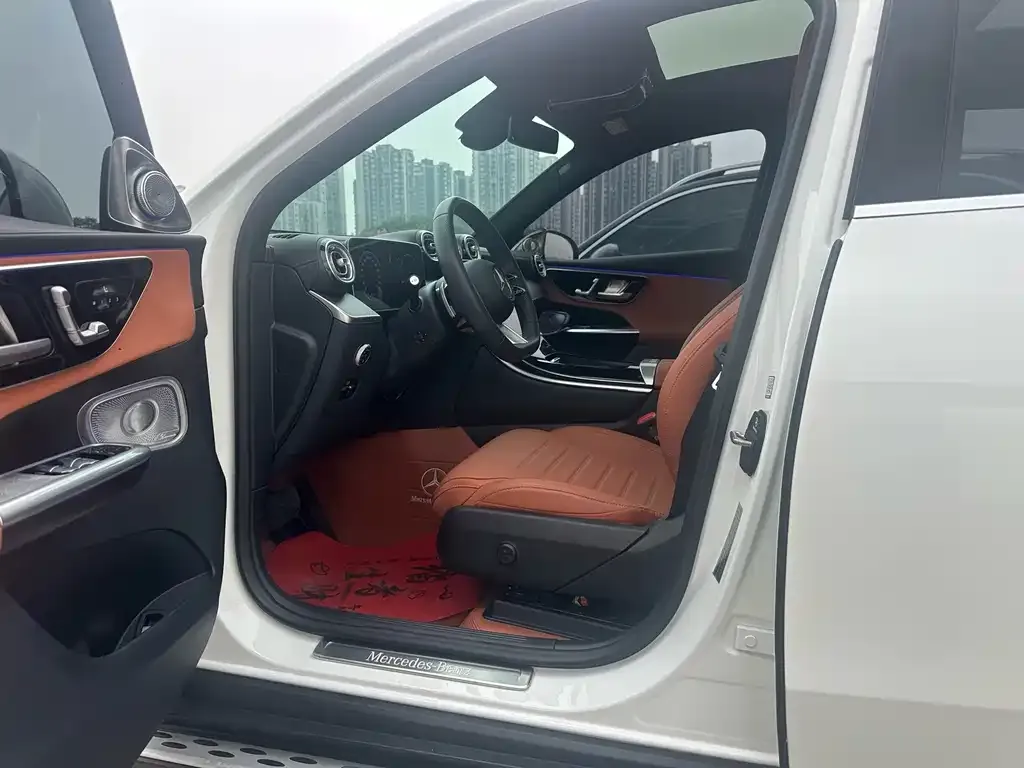 Mercedes-Benz GLC — фото 6