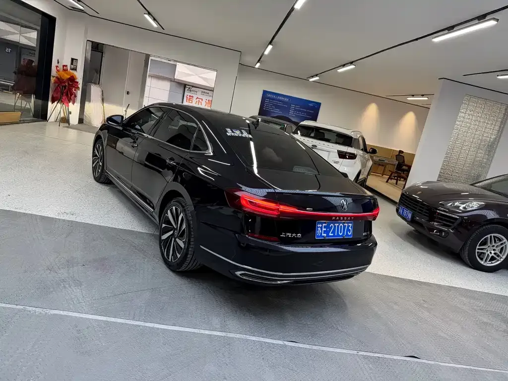 Volkswagen Passat — фото 5