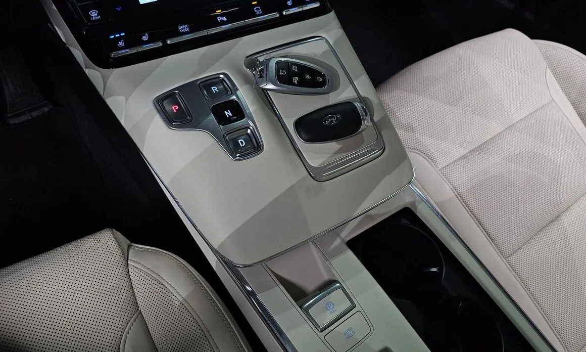 Hyundai Grandeur — фото 10