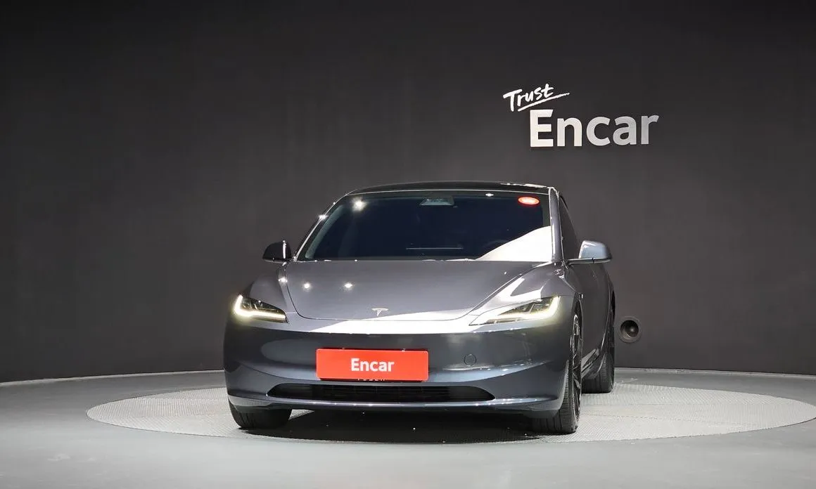 Tesla Model 3 — фото 5