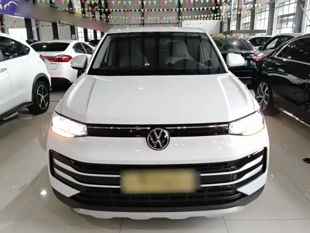 Volkswagen Tharu — фото 5
