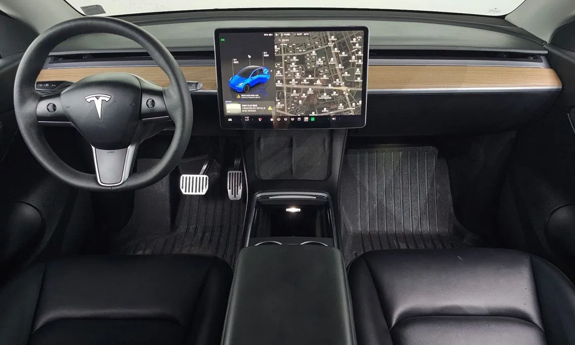 Tesla Model Y — фото 6