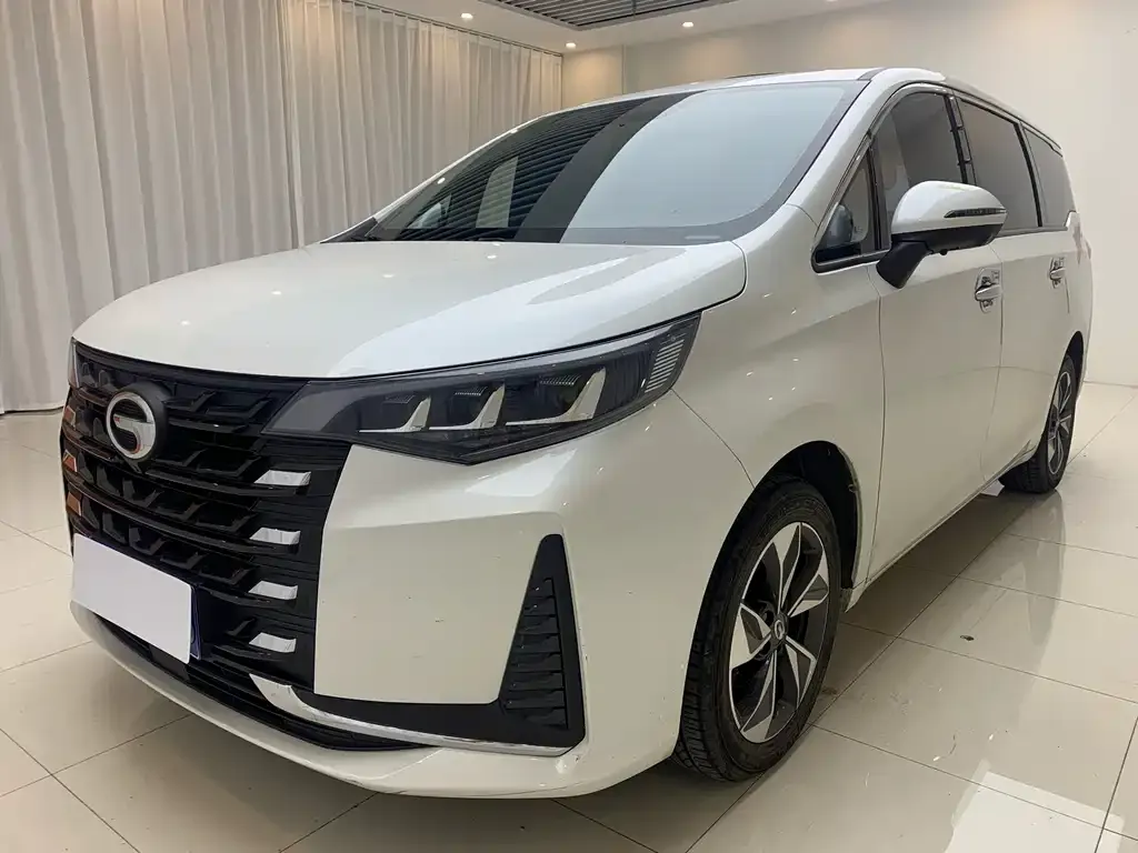 GAC Motor Trumpchi M6 — фото 1