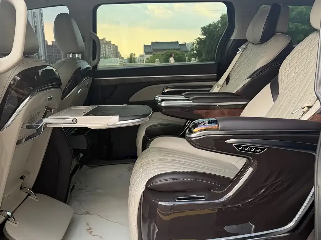 GAC Motor Trumpchi M8 — фото 8
