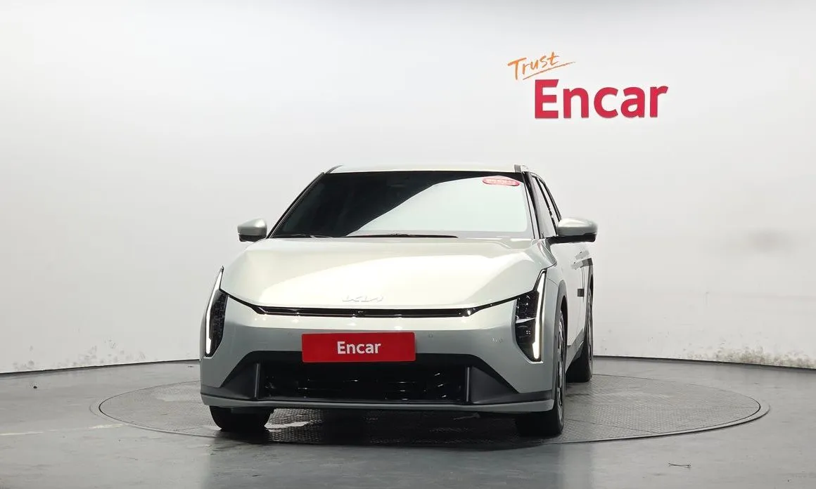 Kia EV4 — фото 3