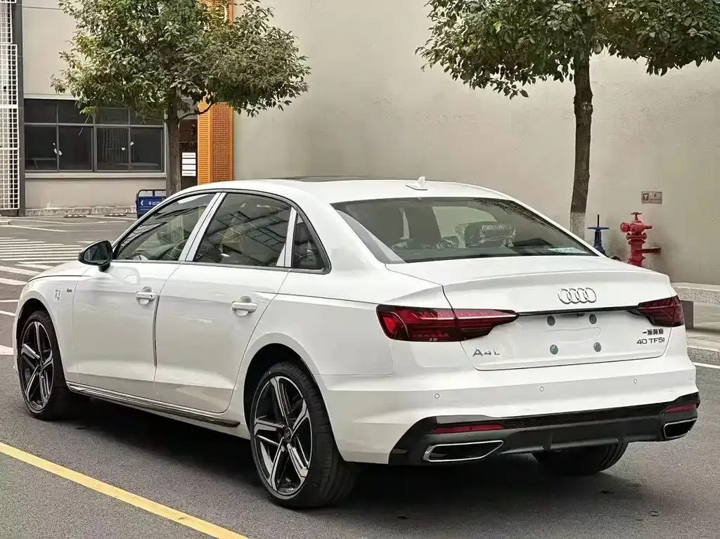Audi A4L — фото 3
