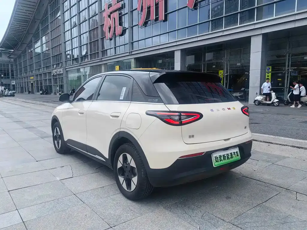 Geely Starburst — фото 10