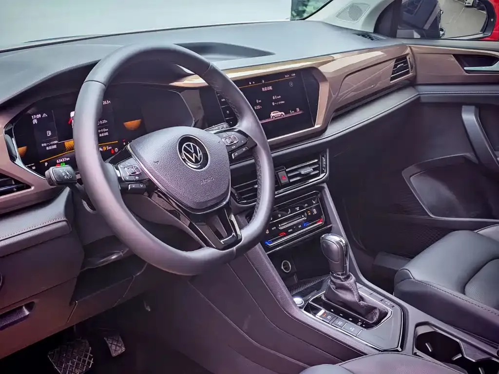 Volkswagen Tharu — фото 9