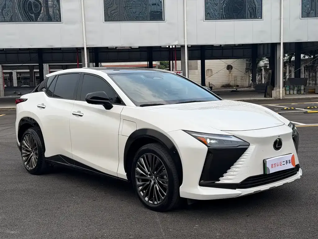 Lexus RZ — фото 3