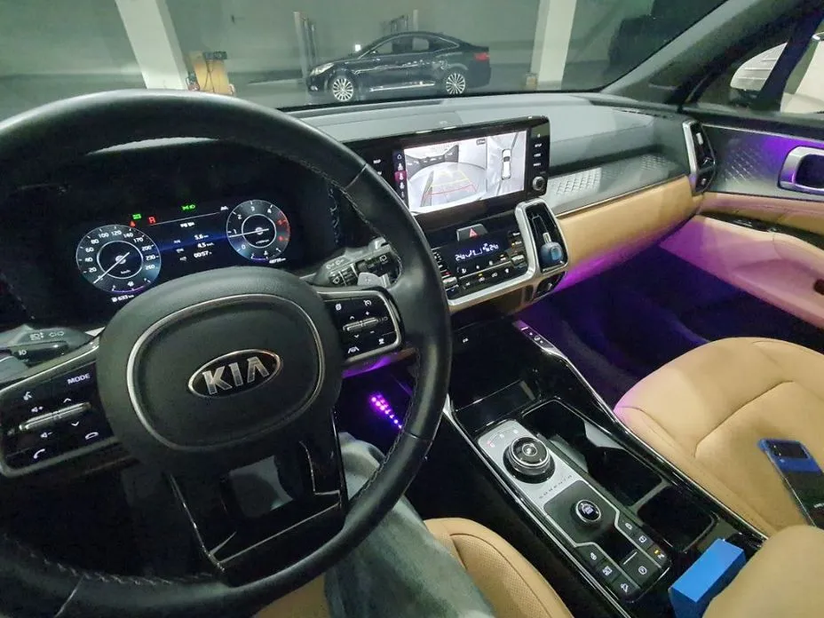 Kia Sorento — фото 10