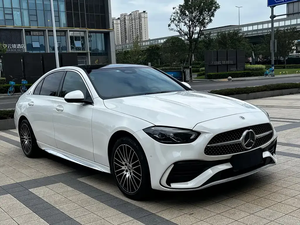 Mercedes-Benz C-Class — фото 10