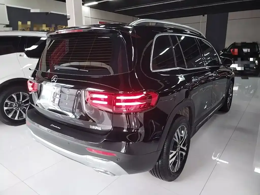 Mercedes-Benz GLB — фото 6