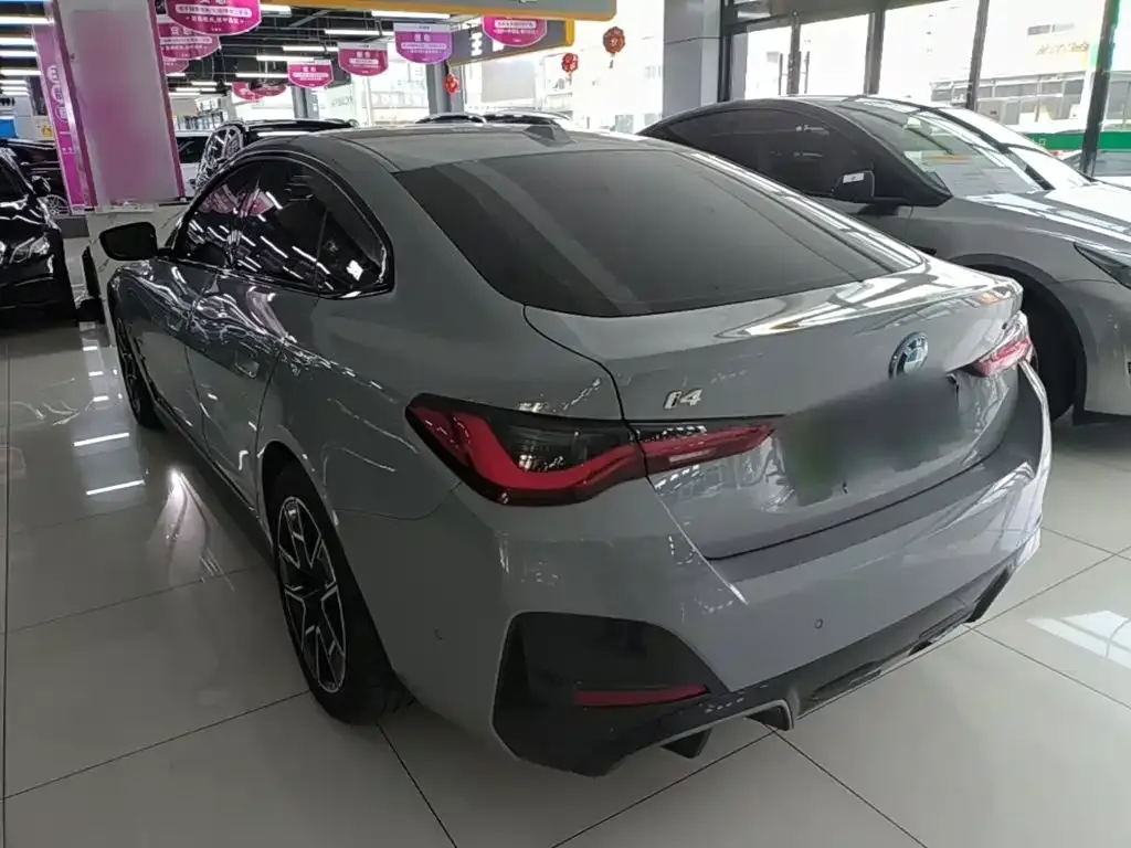 BMW i4 — фото 2