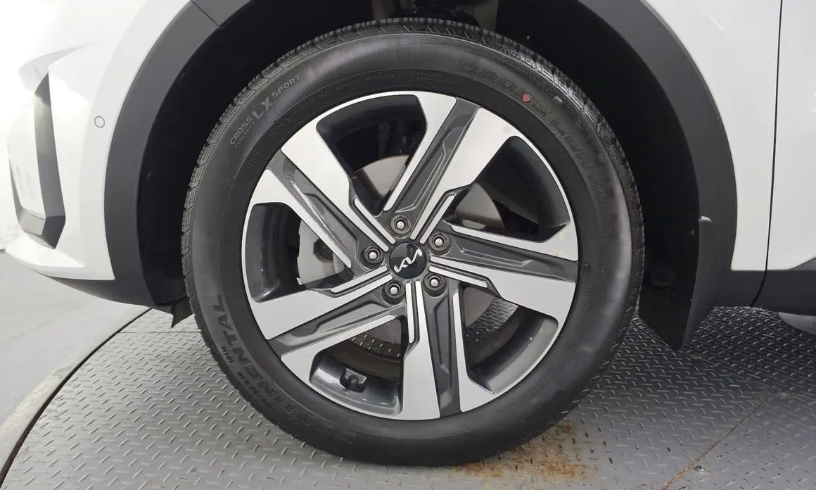 Kia Sorento — фото 7