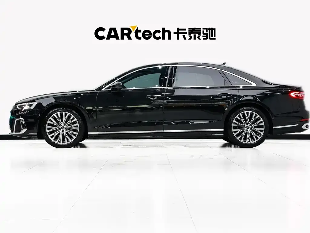 Audi A8 — фото 2