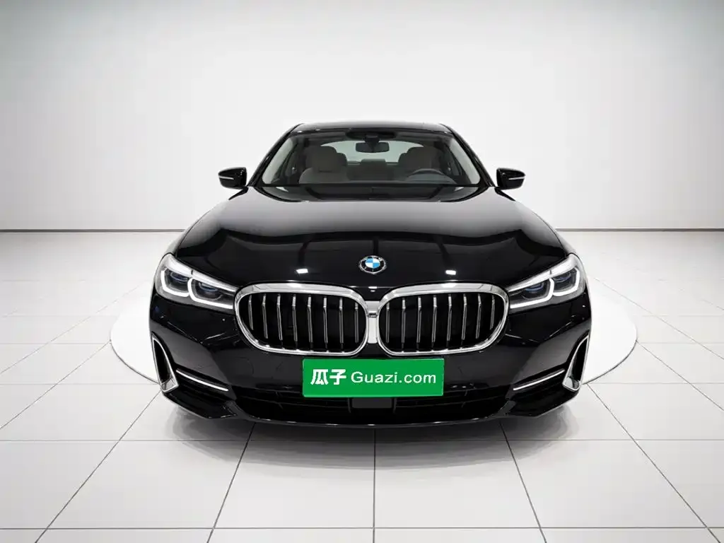 BMW 5 Series — фото 4