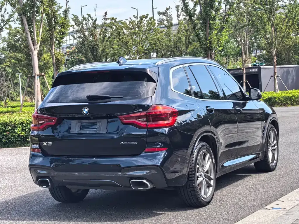 BMW X3 — фото 7