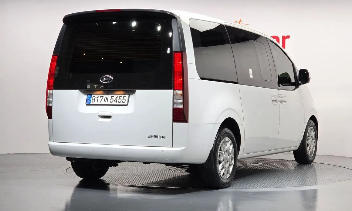 Hyundai Staria — фото 3