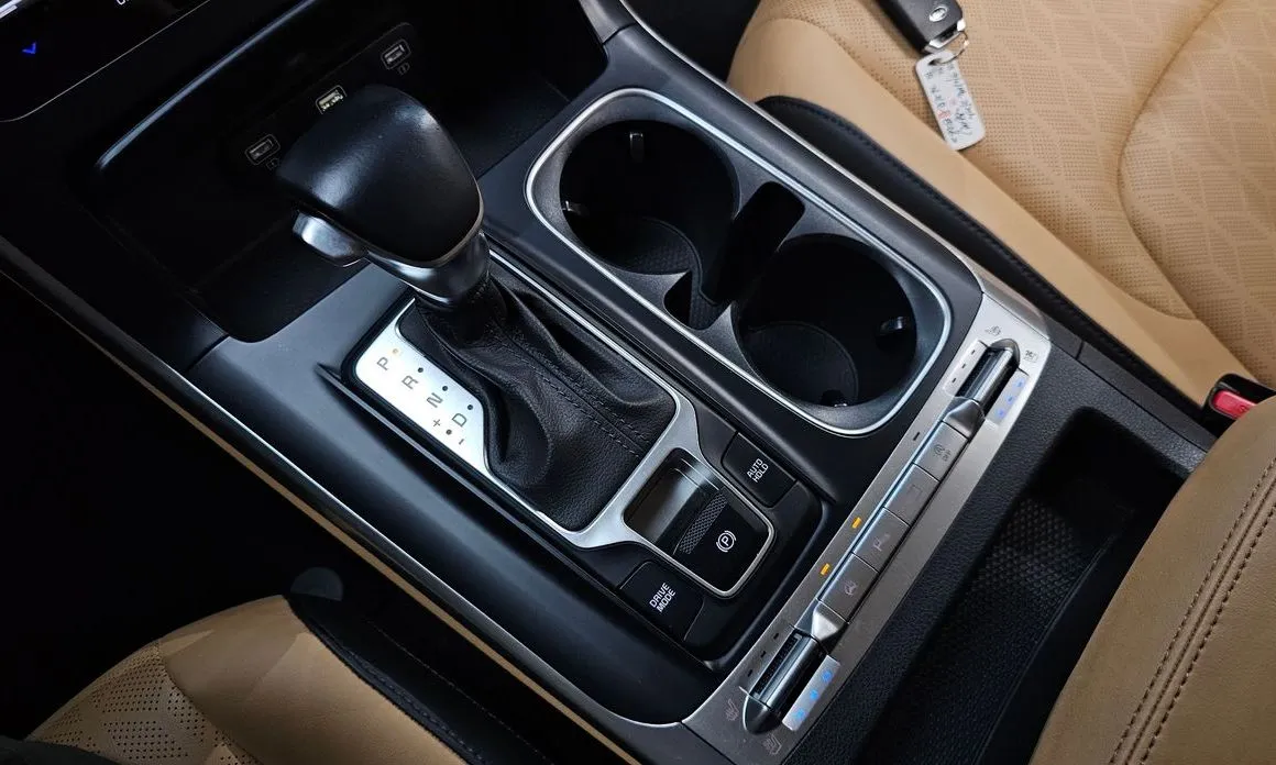 Kia Carnival — фото 10