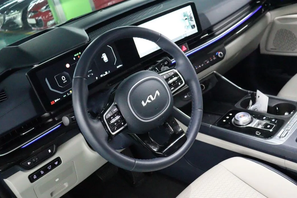 Kia Carnival — фото 2