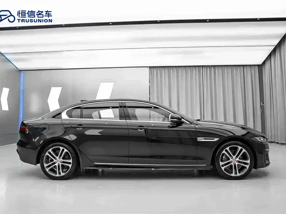 Jaguar XEL — фото 10