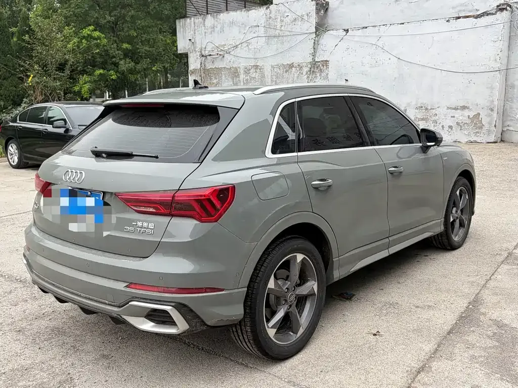 Audi Q3 — фото 8