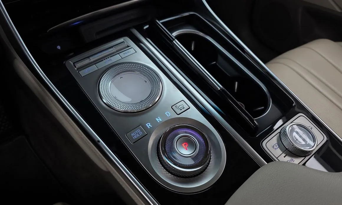 Genesis GV80 — фото 10