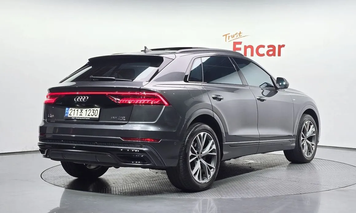 Audi Q8 — фото 4