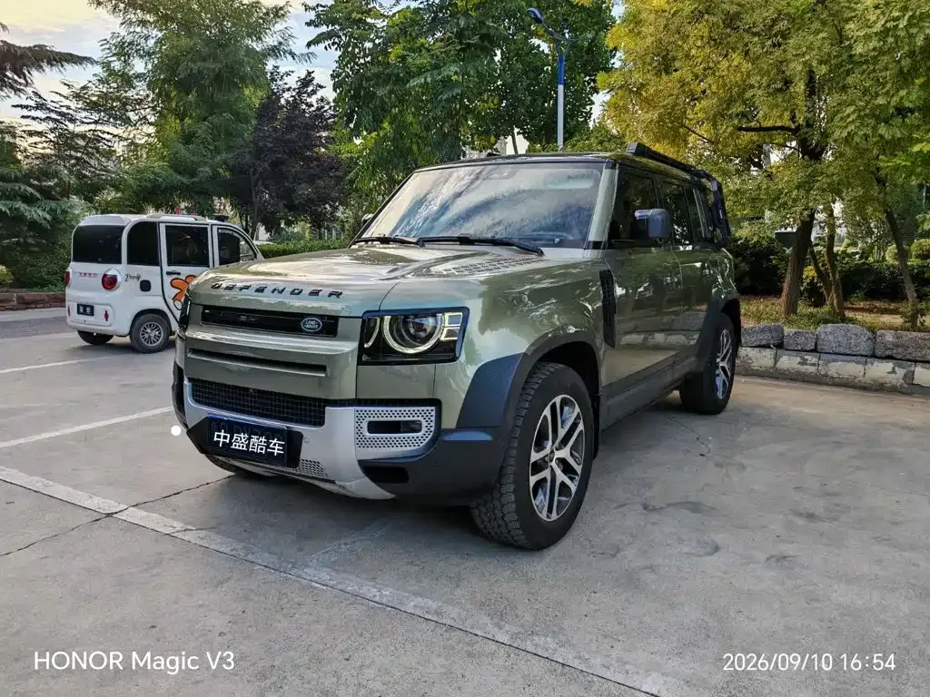 Land Rover Defender — фото 1