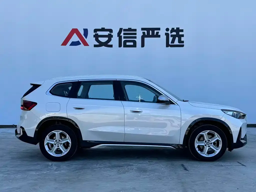 BMW X1 — фото 4