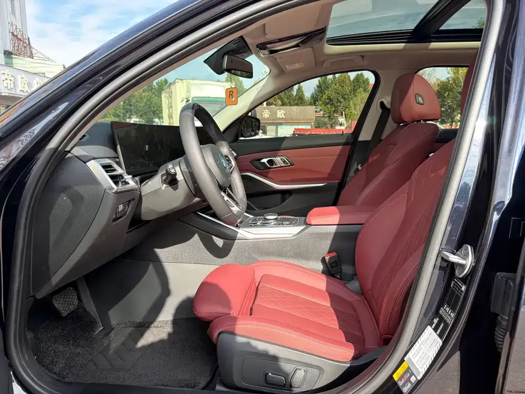BMW i3 — фото 10