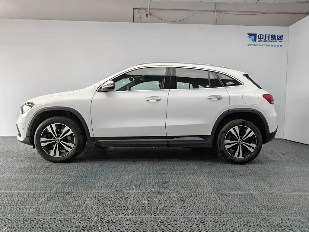 Mercedes-Benz GLA — фото 9