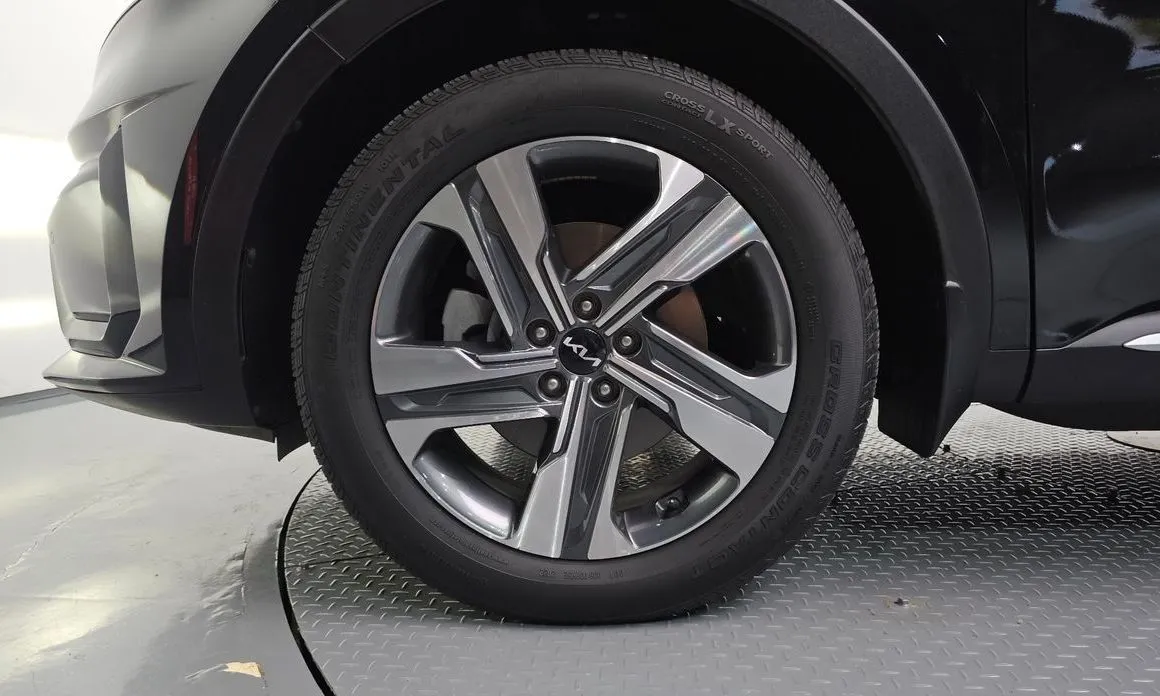 Kia Sorento — фото 9