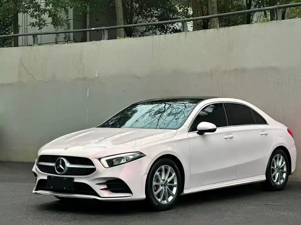Mercedes-Benz A-Class — фото 7