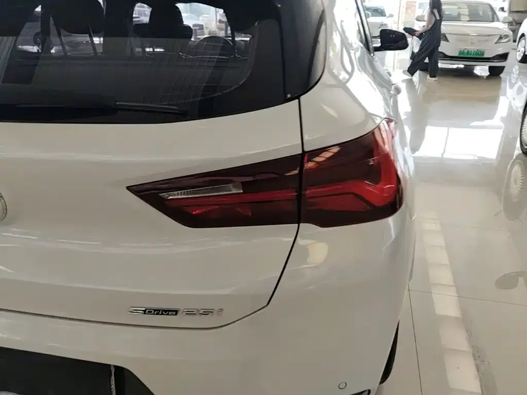 BMW X2 — фото 9