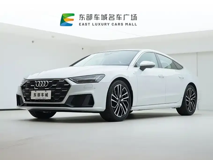 Audi A7L — фото 1