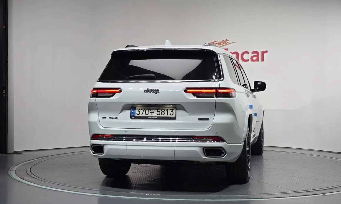 Jeep Cherokee — фото 7