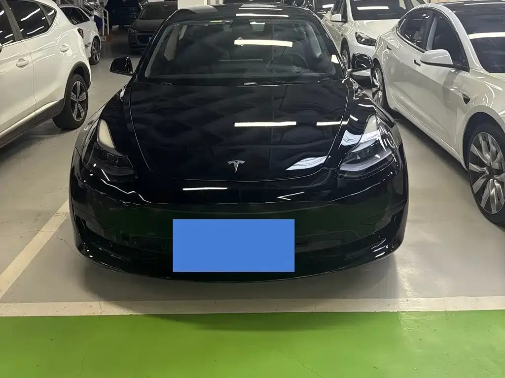 Tesla Model 3 — фото 7