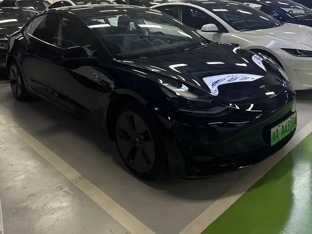 Tesla Model 3 — фото 8